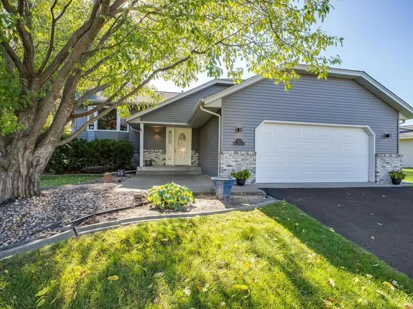 525 Wedgewood Dr, Saint Paul, MN 55115