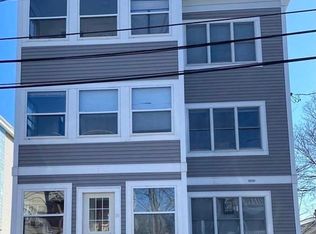 19 Fawndale Rd FLOOR 2, Roslindale, MA 02131