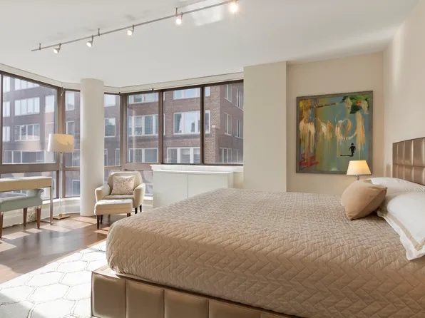 300 East 64th Street image 1 of 23