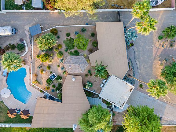 5th image of 448 E BARBARITA Avenue