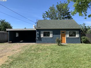 2440 J St, Springfield, OR 97477