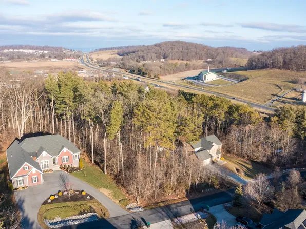 Steeplechase Dr, Penn Laird, VA 22846