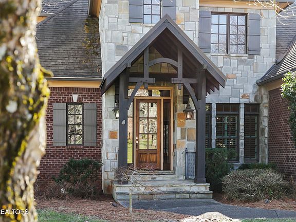 5th image of 1834 Duncan Woods Ln