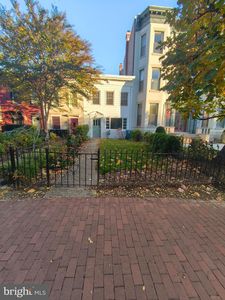 420 E Capitol St NE, Washington, DC, 20003
