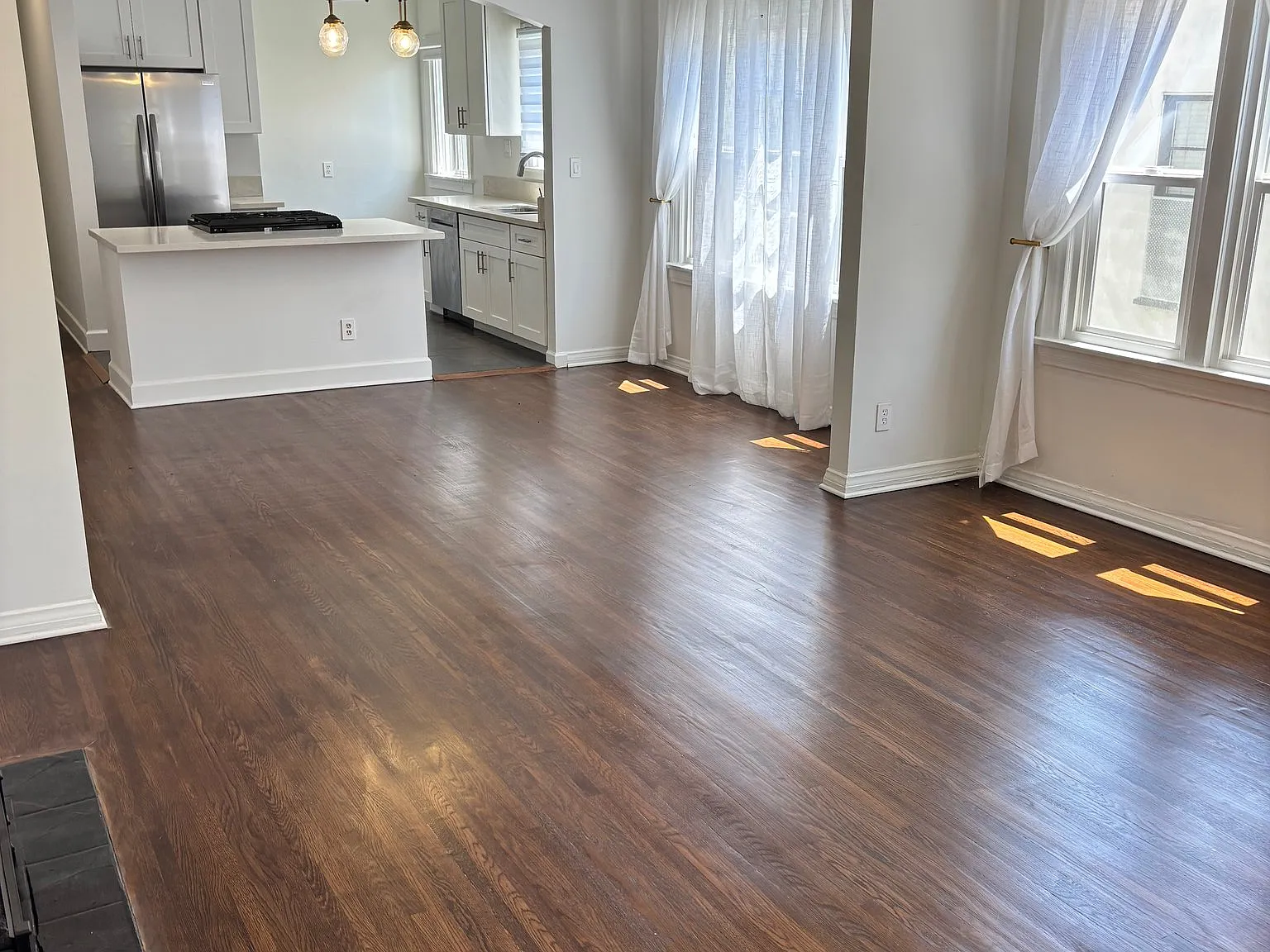 Charming 2BR 2Bath Unit in Prime Location | 754 1/2 N Croft Ave, Los Angeles — Photo 2
