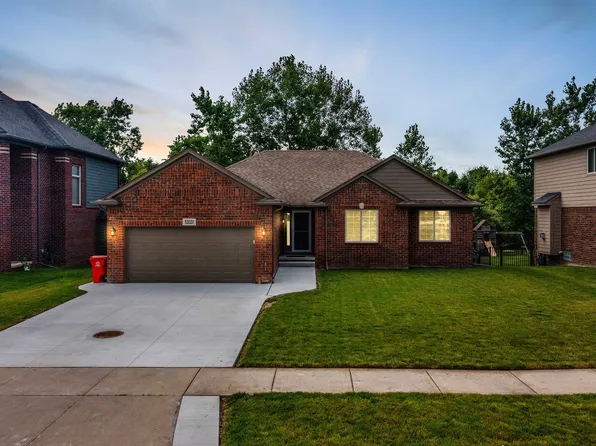 53331 Crawford Dr, Chesterfield, MI 48051