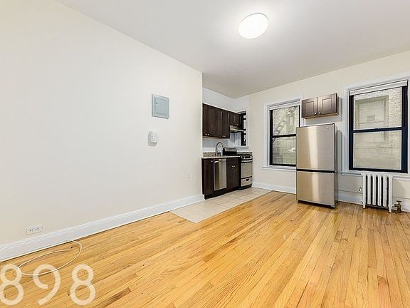 3rd image of 43-28 39th Pl #46