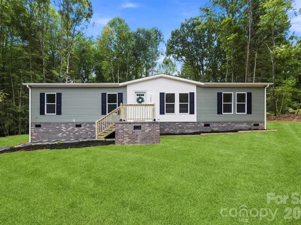 1280 Forest Ridge Rd, Bessemer City, NC 28016