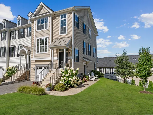 35 Moorland Drive #35, Danbury, CT 06810