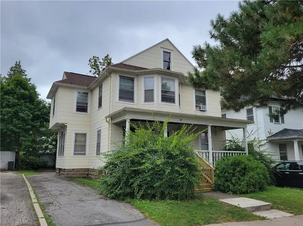 25 Kislingbury St, Rochester, NY 14613