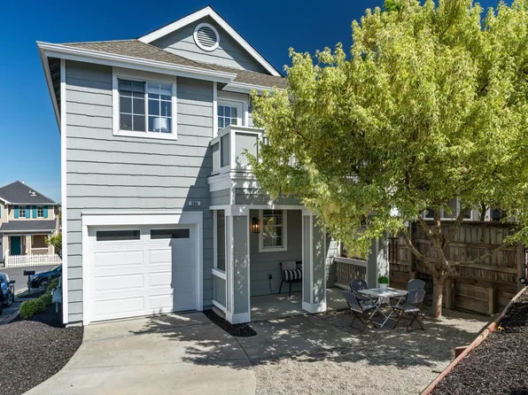204 Darby Court, Petaluma, CA 94952