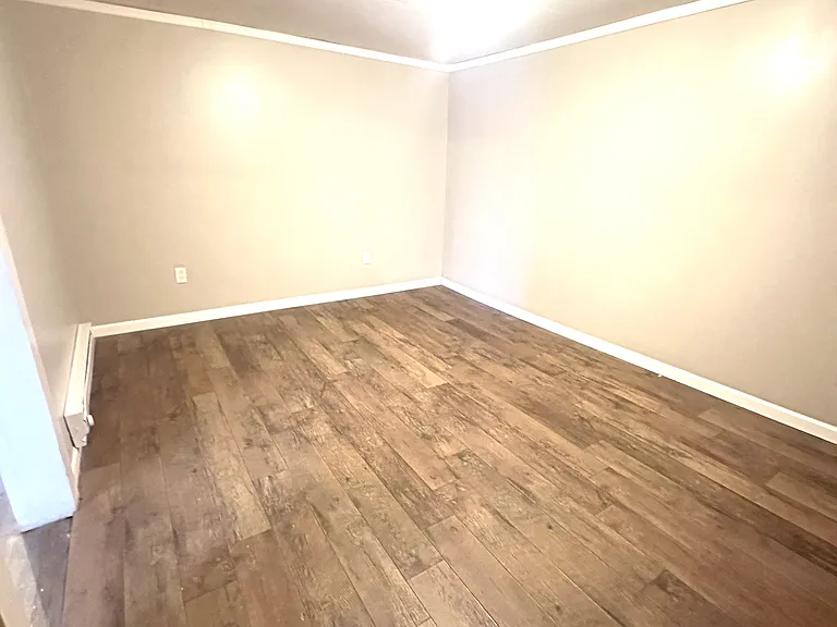 860 Main St #3 — Photo 7