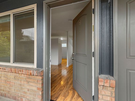 4th image of 5227-5233 Brooklyn Ave NE #5233-7