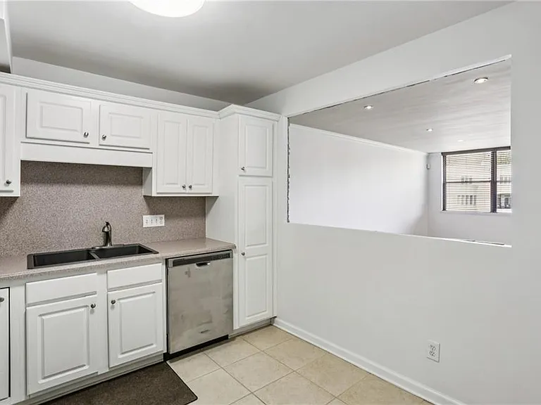 2965 Pharr Court South NW #NW-316-316 — Photo 5