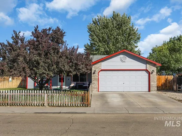 810 Partridge Dr, Mountain Home, ID 83647
