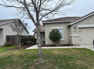 2814 Cherry Tree Ln, Madera, CA 93637