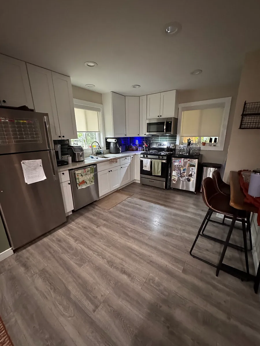updated main appliances. addtl appliances: air fryer, toaster, nugget ice maker, food processor, kegerator - 7130 Alan Dr
