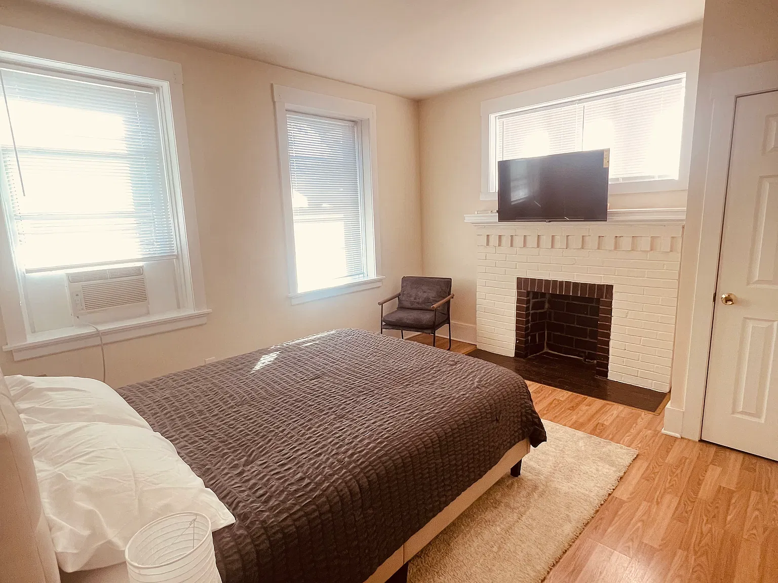 3327 Humphrey St — Photo 3