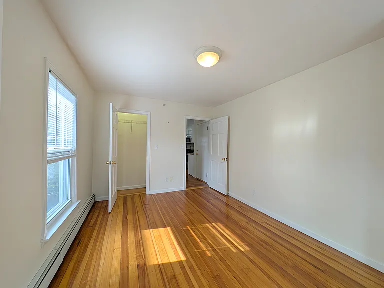 5 Locke St #22 — Photo 2