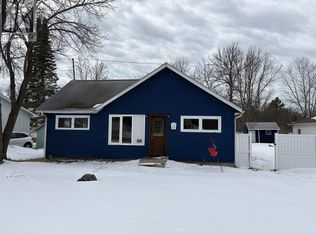 1232 Sunset Dr, Fort Frances, ON P9A2T8
