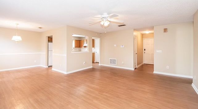 1st image of 7767 Pikes Peak Dr #1