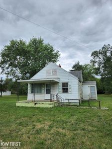 2495 Lavelle Rd, Flint, MI, 48504