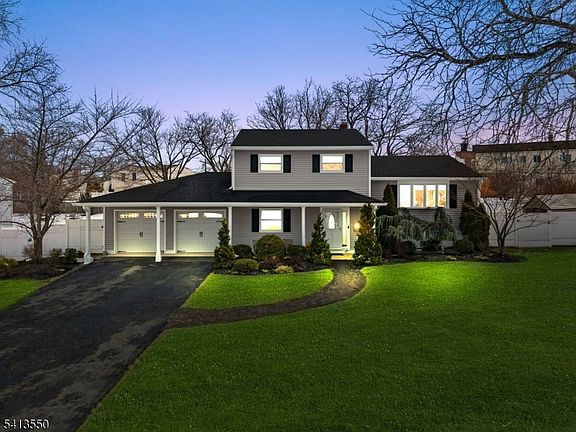 3rd image of 23 Newkirk Rd