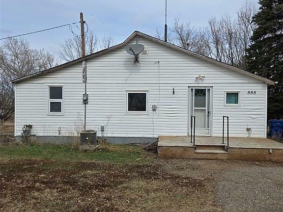 2nd image of 555 Sorlien Ave