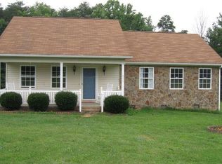 611 Strawberry Rd, Reidsville, NC 27320