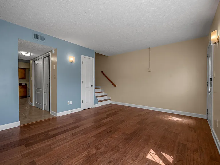 139 Regency Point Path — Photo 2