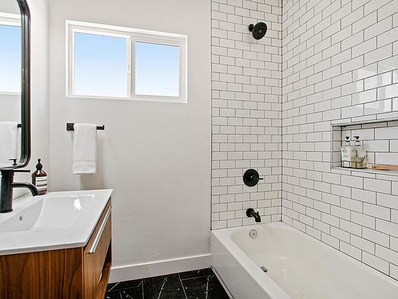 5th image of 11968 Manor Dr #C3