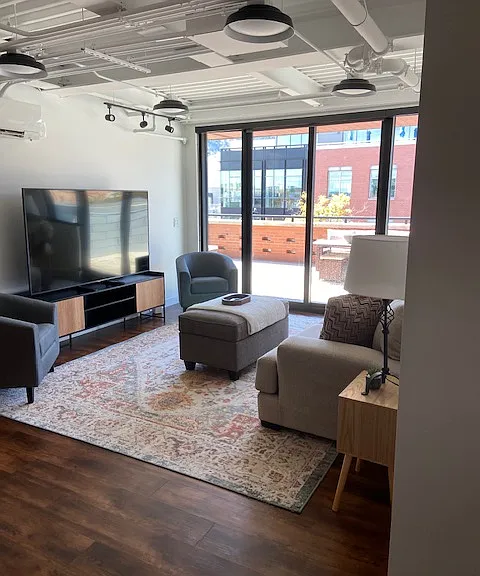 1102 Pearl St #302 — Photo 3