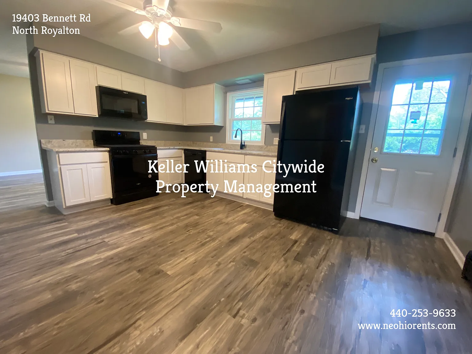 3 bedroom 2 full bath split level in North Royalton — Photo 3