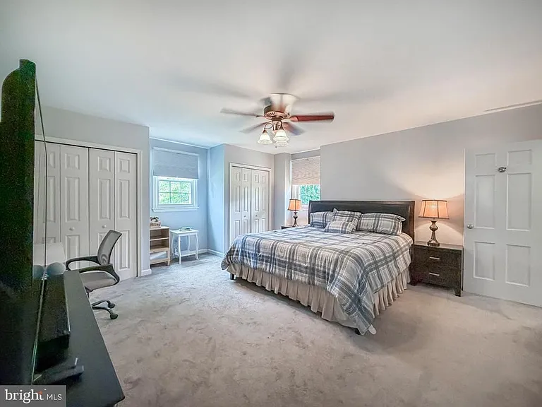 1168 Temple Dr — Photo 30