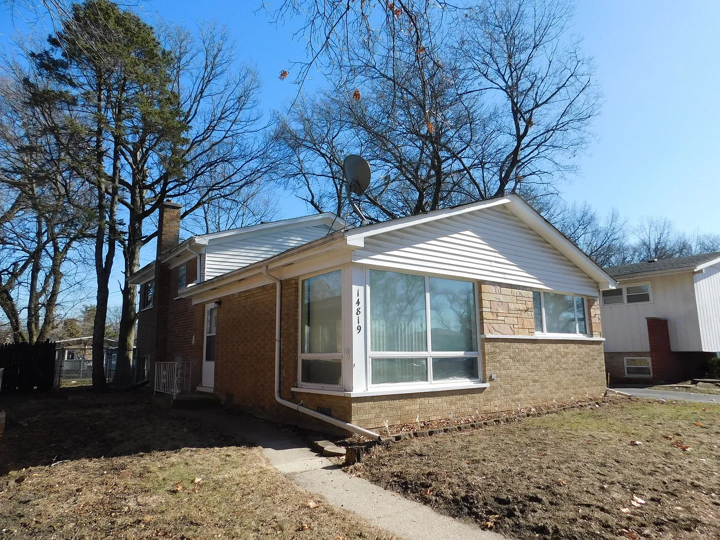 14819 Dobson Ave photo 1