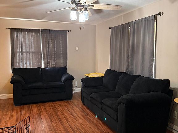 3rd image of 400 W Midwest St