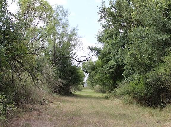 5th image of 28149 N Us Highway 83 Hwy