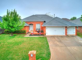 16017 Himalaya Rdg, Edmond, OK 73013