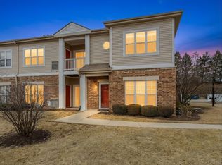 530 Pineridge Dr N #530, Oswego, IL