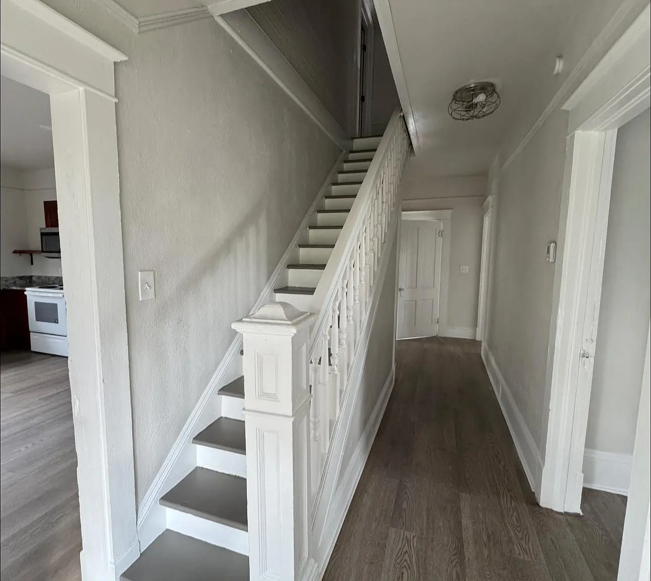 4 bed, 1350 sqft, $1,800 — Photo 3