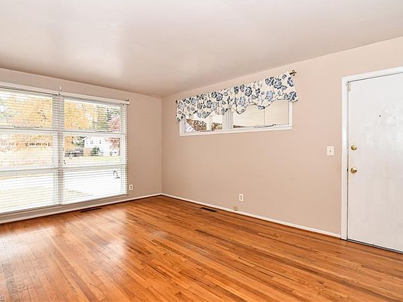 5th image of 2503 Overbrook Dr