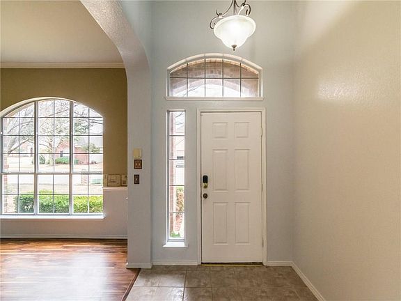 2nd image of 7310 Summit Meadow Ln