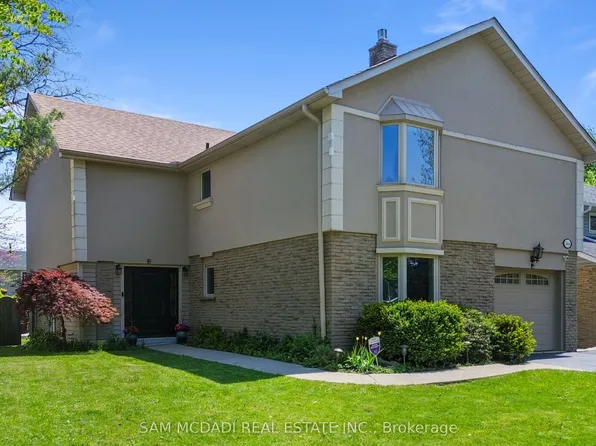 2464 Council Ring Rd, Mississauga, ON L5L 1E6