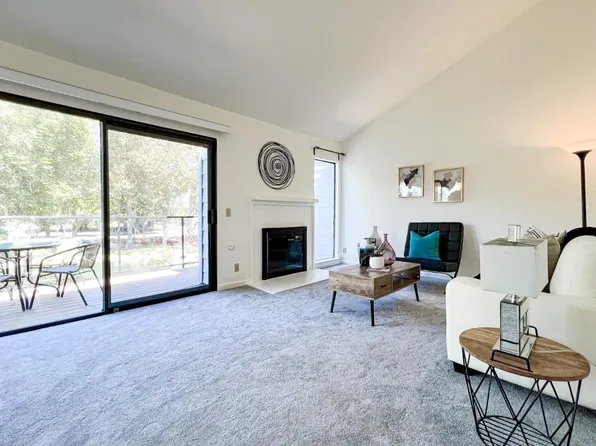 905 W Middlefield Rd APT 976, Mountain View, CA 94043