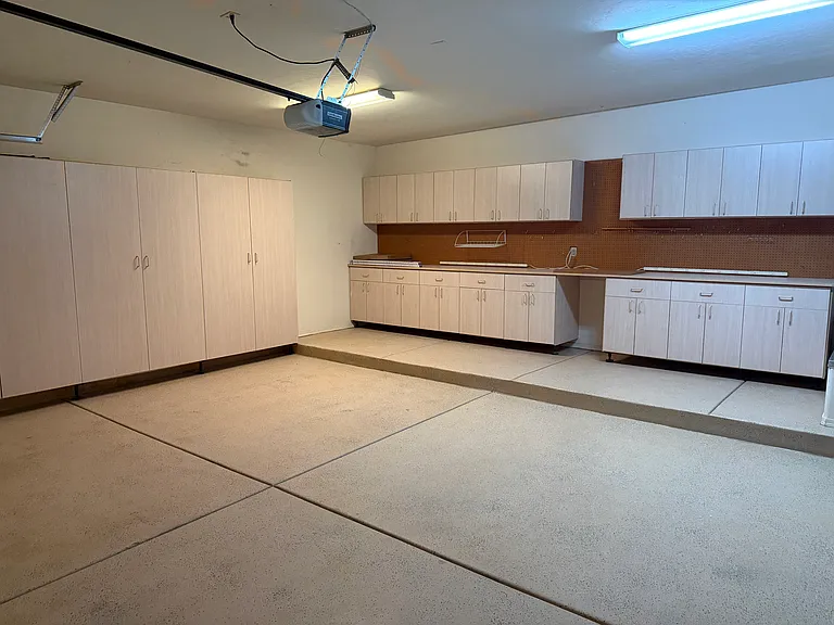 1341 E Rams Hill Dr — Photo 32