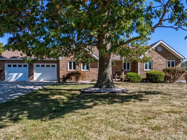 1711 Paddock Dr, Kearney, MO 64060
