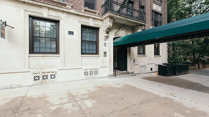 Rented by Nooklyn NYC LLC | media 43