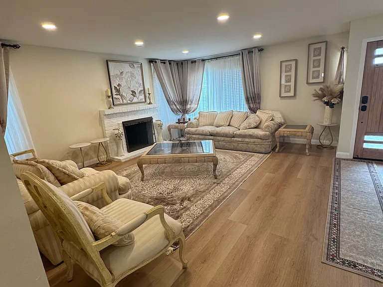 3021 Stonehenge Rd #1 — Photo 8
