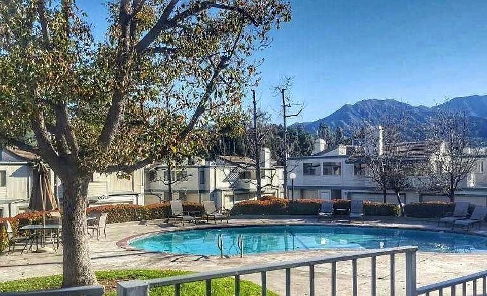 1st image of 10506 Sunland Blvd