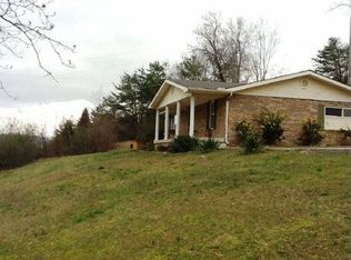 139 Lewis White Ln, La Follette, TN 37766